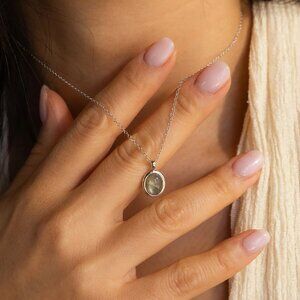 Caitlyn Minimalist Oval Labradorite Pendant Necklace Sterling Silver